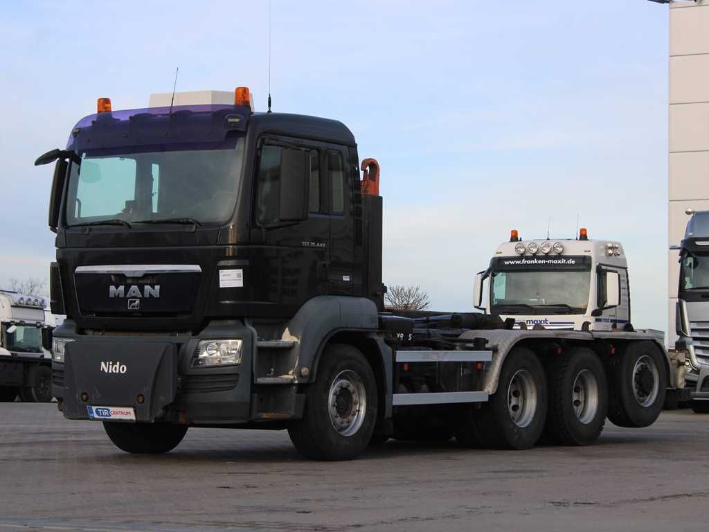 MAN TGS 35.440 8x4 6 BL, EURO 6, LIFTING AXLE - Važiuoklės sunkvežimis: foto 1 MAN TGS 35.440 8x4 6 BL, EURO 6, LIFTING AXLE - Važiuoklės sunkvežimis: foto 1