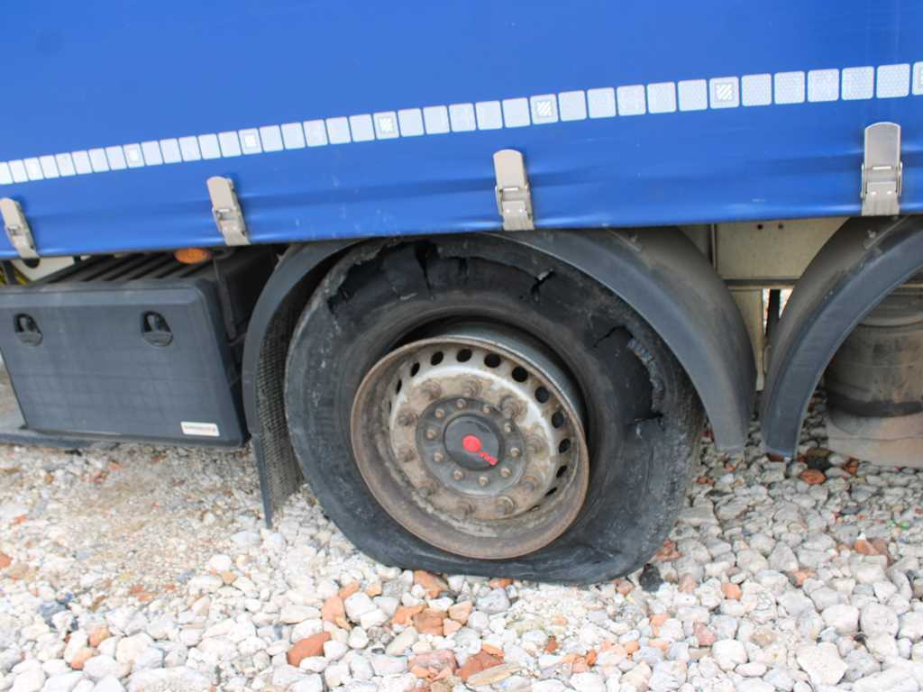 Tentinė puspriekabė Schwarzmüller SPA 3/E, MULTILOCK, LIFTING AXLE, SAF, MULDA: foto 9