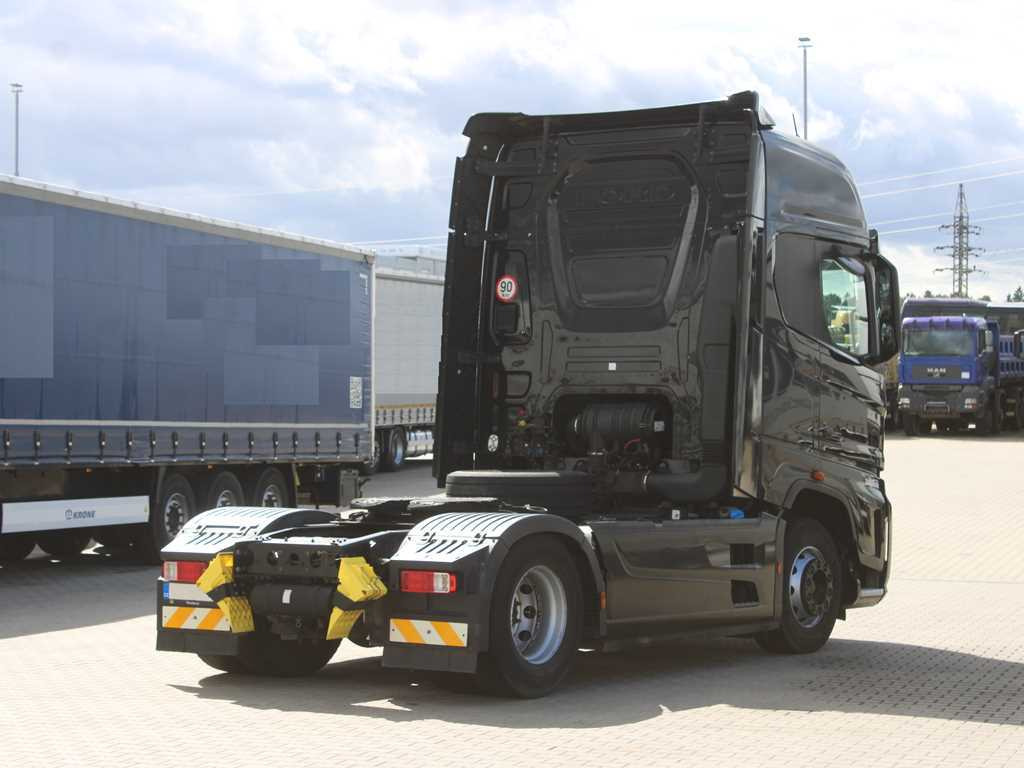 Ford F-MAX 12S, EURO 6, NAVIGATION - Vilkikas: foto 4 Ford F-MAX 12S, EURO 6, NAVIGATION - Vilkikas: foto 4