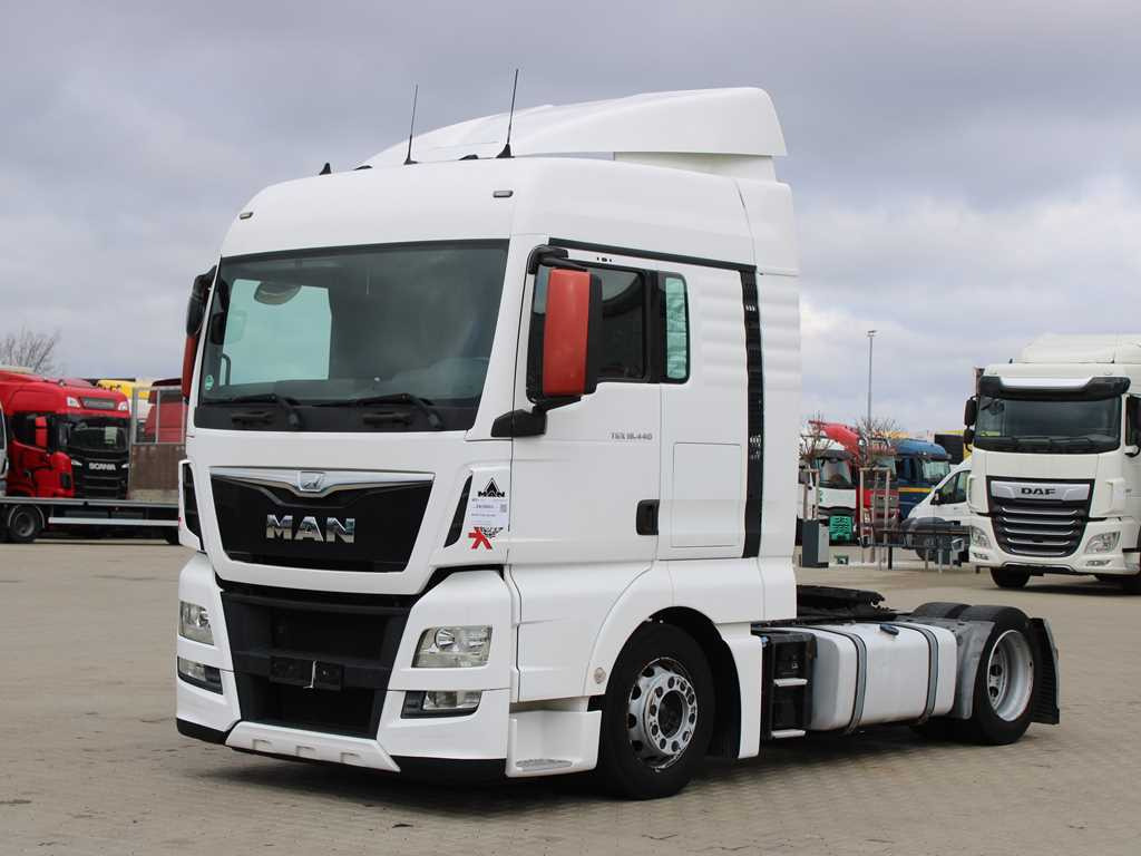 MAN TGX 18.440, LOW DECK, EURO 6 - Vilkikas: foto 1 MAN TGX 18.440, LOW DECK, EURO 6 - Vilkikas: foto 1