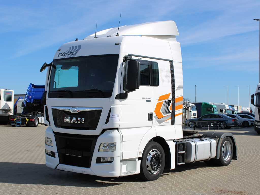 MAN TGX 18.440, LOW DECK, EURO 6 - Vilkikas: foto 1 MAN TGX 18.440, LOW DECK, EURO 6 - Vilkikas: foto 1