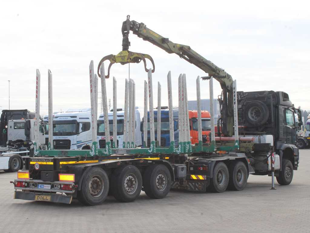 Mercedes-Benz Arocs 3351, 6x6, HYDRAULIC ARM LOGLIFT ET450, TIRES 80% + DOLL (2017) - Vilkikas: foto 4 Mercedes-Benz Arocs 3351, 6x6, HYDRAULIC ARM LOGLIFT ET450, TIRES 80% + DOLL (2017) - Vilkikas: foto 4