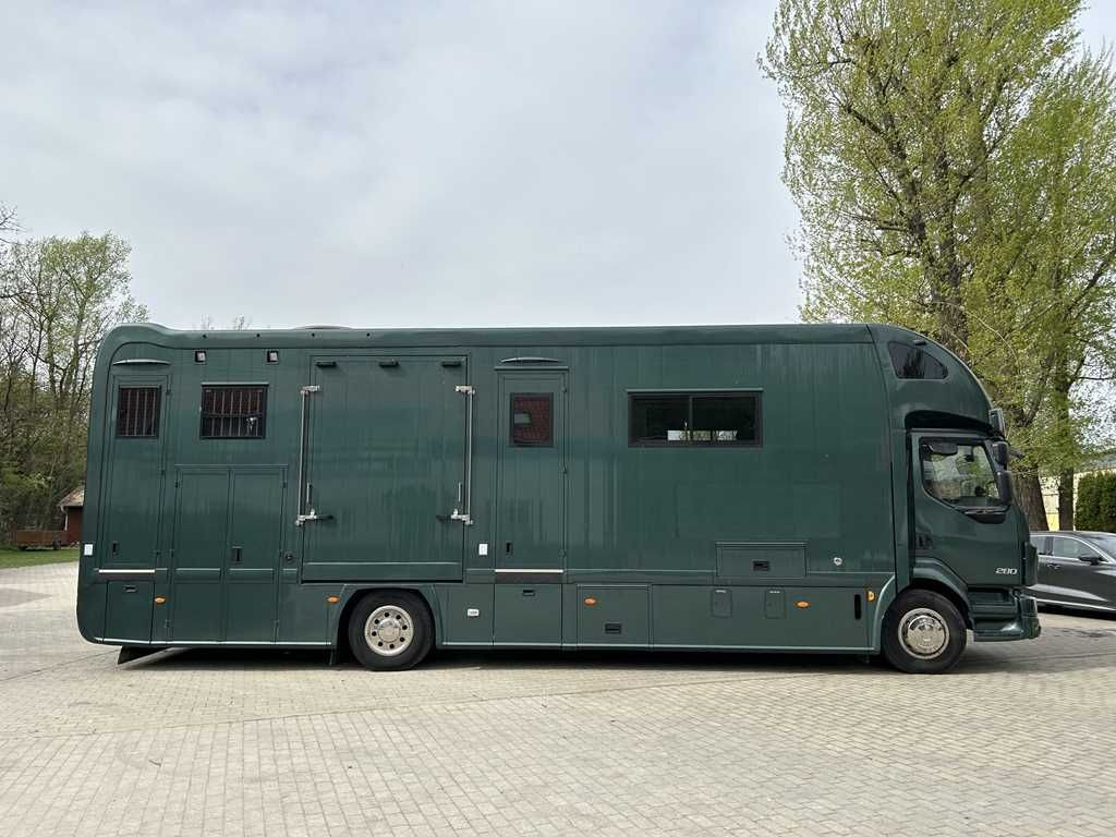 Volvo STX FL, 6 PEOPLE, 5 HORSES, CAMERA, 2X TAIL LIFT - Sunkvežimis žirgams vežti: foto 3 Volvo STX FL, 6 PEOPLE, 5 HORSES, CAMERA, 2X TAIL LIFT - Sunkvežimis žirgams vežti: foto 3