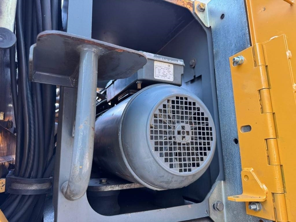 Ekskavatorius su ilga strėle Liebherr A 924 C: foto 14