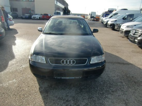 Audi A3 Limousine 1,9 TDI Ersatzteilträger - Sedanas: foto 2 Audi A3 Limousine 1,9 TDI Ersatzteilträger - Sedanas: foto 2