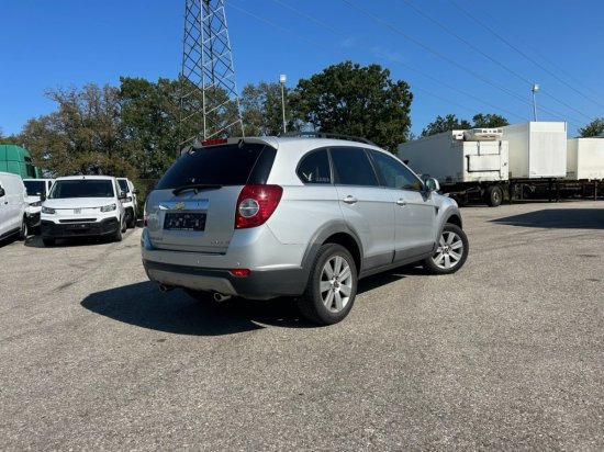 Chevrolet Captiva 3,2 V6 - Visureigis: foto 4 Chevrolet Captiva 3,2 V6 - Visureigis: foto 4