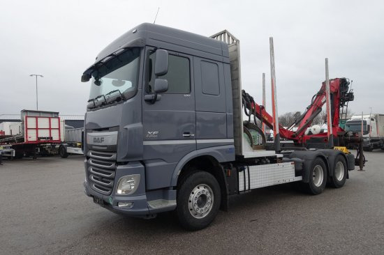 DAF FAT XF 510 mit Penz Ladekran 15Z8.70 inkl. Holzgreifer 6x4 - Miškovežis: foto 1 DAF FAT XF 510 mit Penz Ladekran 15Z8.70 inkl. Holzgreifer 6x4 - Miškovežis: foto 1