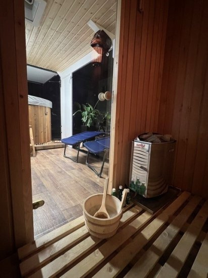 Izabella Wellnessanhänger mit Sauna und Whirlpool, Stromaggregat - Prikabinamas namelis: foto 5 Izabella Wellnessanhänger mit Sauna und Whirlpool, Stromaggregat - Prikabinamas namelis: foto 5