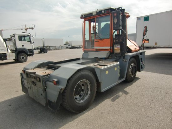 MAFI Hofschlepper MT32Z - Terminalų vilkikas: foto 4 MAFI Hofschlepper MT32Z - Terminalų vilkikas: foto 4