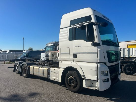 MAN TGX 26.440 BDF, XXL, Retarder, Automatik, E6, Liftachse, Motorschaden, Kurbelwellenschaden - Konteineris-vežimus/ Sukeisti kūną sunkvežimis: foto 1 MAN TGX 26.440 BDF, XXL, Retarder, Automatik, E6, Liftachse, Motorschaden, Kurbelwellenschaden - Konteineris-vežimus/ Sukeisti kūną sunkvežimis: foto 1
