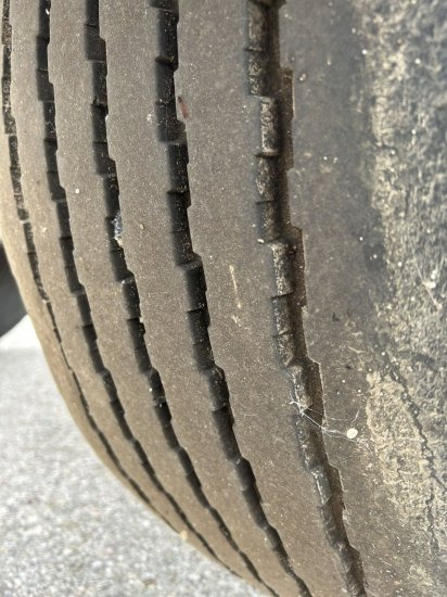 Saxas, Anhängewagen Kofferaufbau mit Hebebühne - Furgonas priekaba: foto 5 Saxas, Anhängewagen Kofferaufbau mit Hebebühne - Furgonas priekaba: foto 5