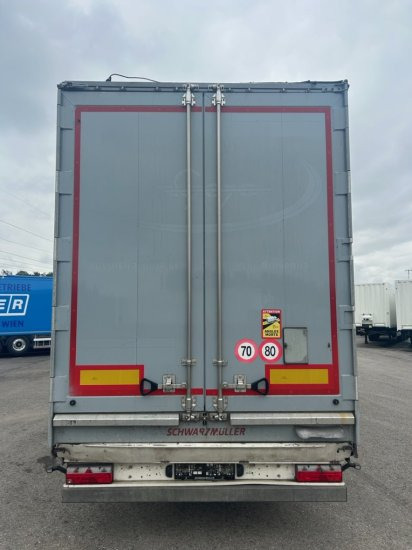 Schwarzmüller J Serie, Liftachse, Funk, SAF-Achsen - Su slankiojanciomis grindimis puspriekabė: foto 4 Schwarzmüller J Serie, Liftachse, Funk, SAF-Achsen - Su slankiojanciomis grindimis puspriekabė: foto 4