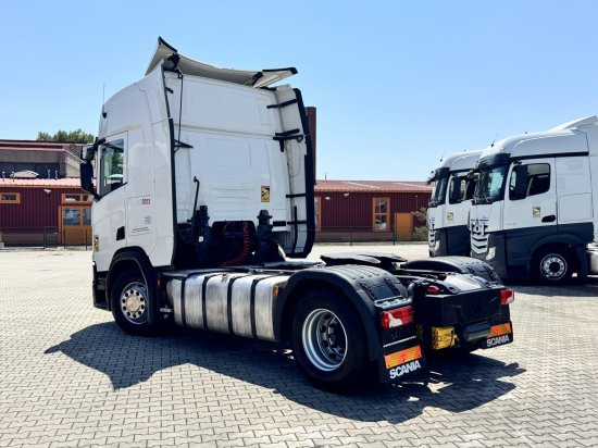 Scania R450 DC 13 164 Euro 6 Highline Retarder - Vilkikas: foto 4 Scania R450 DC 13 164 Euro 6 Highline Retarder - Vilkikas: foto 4