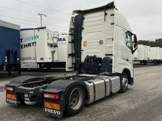 Volvo FH 500 E6, Low Deck, I-Shift, Voll-Luft, Standklima - Vilkikas: foto 3 Volvo FH 500 E6, Low Deck, I-Shift, Voll-Luft, Standklima - Vilkikas: foto 3