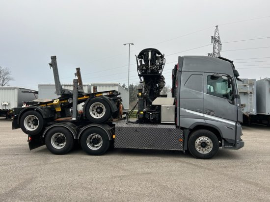 Volvo FH 16 650 6x4 Langholzzug + Doll M2K-9L Nachläufer mit Palfinger Epsilon S260C96, I-Shift, Retarder, - Miškovežis, Sunkvežimis su kranu: foto 4 Volvo FH 16 650 6x4 Langholzzug + Doll M2K-9L Nachläufer mit Palfinger Epsilon S260C96, I-Shift, Retarder, - Miškovežis, Sunkvežimis su kranu: foto 4