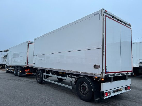 Volvo FH 500 6x2 Getränkekomplettzug, Orten Getränkeaufbau - Gėrimų tiekimo sunkvežimis: foto 5 Volvo FH 500 6x2 Getränkekomplettzug, Orten Getränkeaufbau - Gėrimų tiekimo sunkvežimis: foto 5