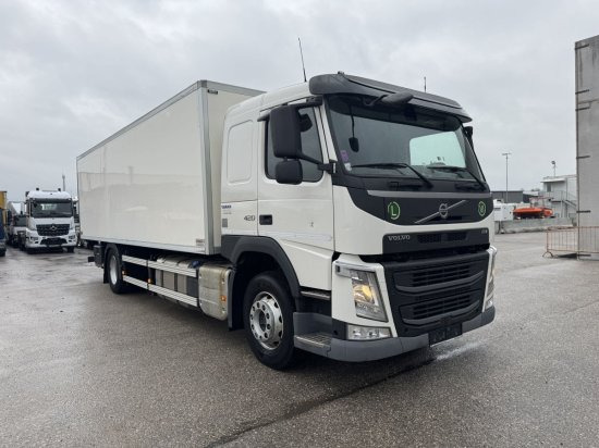 Volvo FM 420, Schlafkabine Koffer mit Ladebordwand - Furgonas sunkvežimis: foto 3 Volvo FM 420, Schlafkabine Koffer mit Ladebordwand - Furgonas sunkvežimis: foto 3