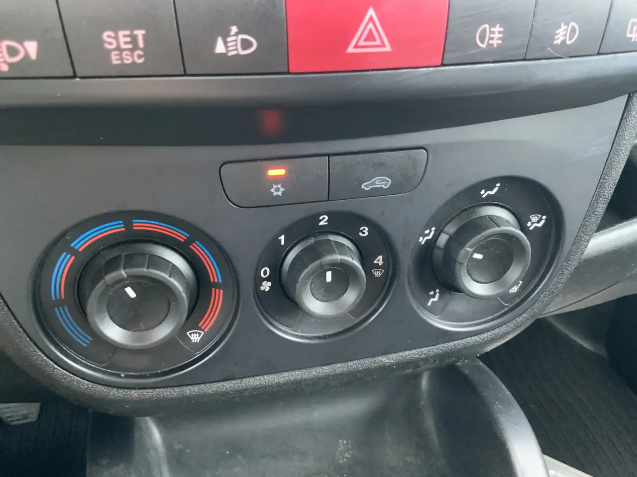 Fiat Doblo Cargo 1.6 MultiJet SX Maxi Airco Trekhaak 1300 kg - Mažas furgonas: foto 5 Fiat Doblo Cargo 1.6 MultiJet SX Maxi Airco Trekhaak 1300 kg - Mažas furgonas: foto 5