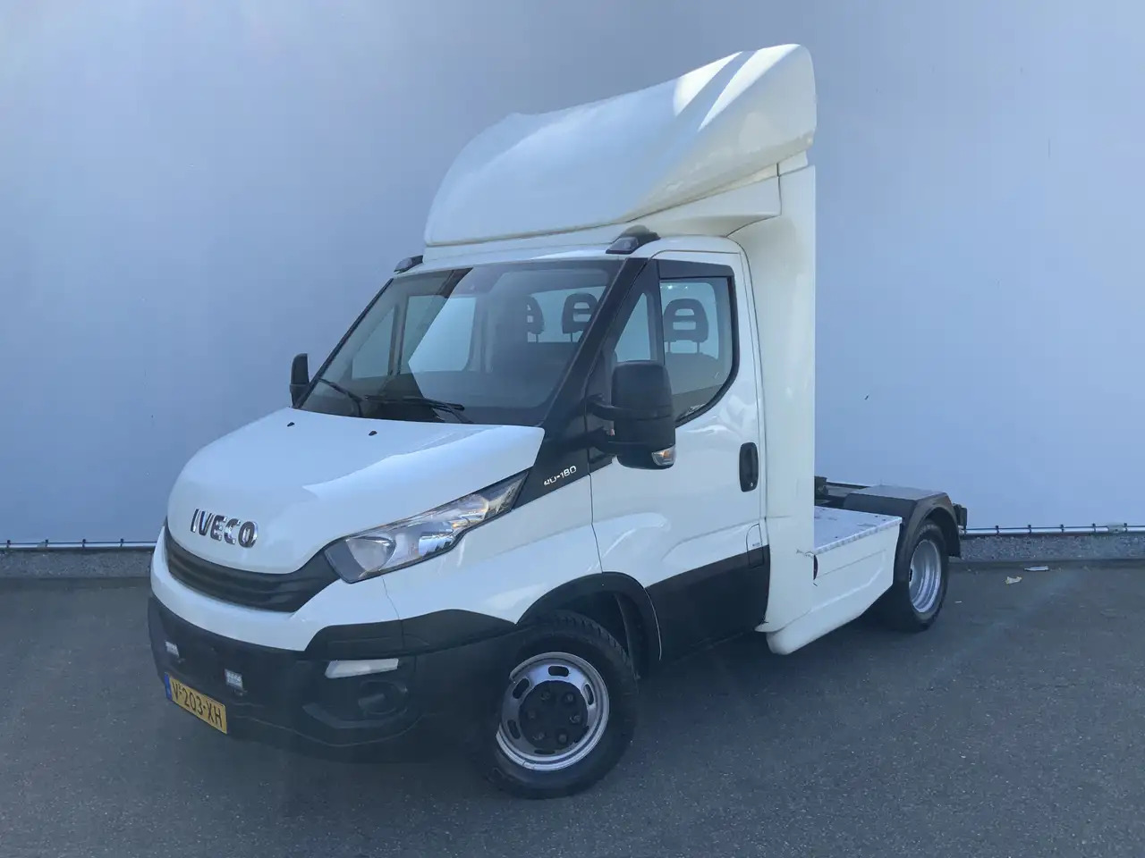 Iveco 40C18 B.E Trekker Airco Cruise 3 Zits Euro 6 180 - BE vilkikas: foto 1 Iveco 40C18 B.E Trekker Airco Cruise 3 Zits Euro 6 180 - BE vilkikas: foto 1