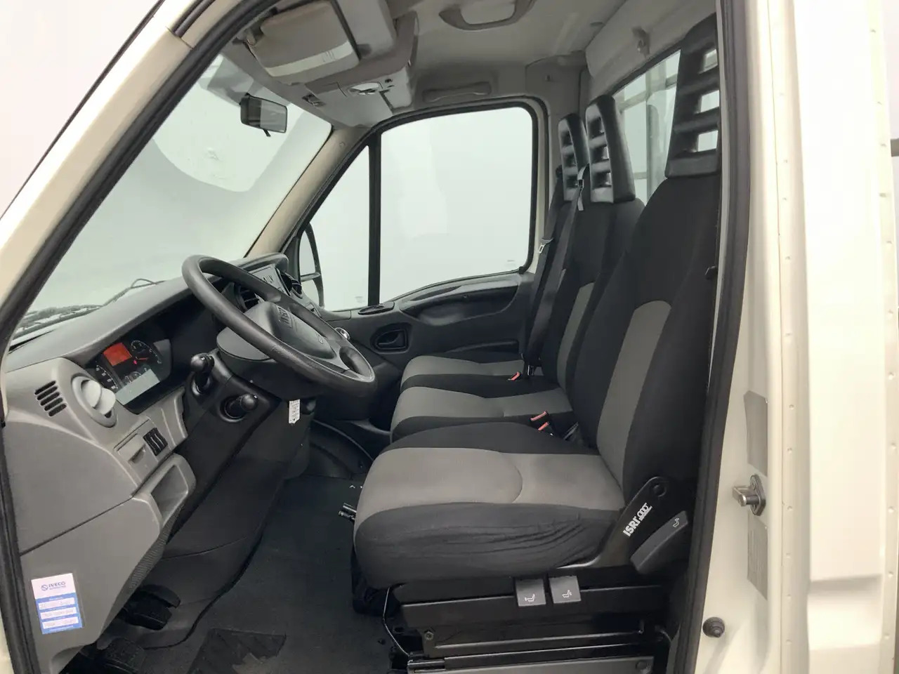Iveco Daily 35S13 D 345 Pick Up Airco 3 Zits Trekhaak 3500 kg - Bortinis automobilis: foto 4 Iveco Daily 35S13 D 345 Pick Up Airco 3 Zits Trekhaak 3500 kg - Bortinis automobilis: foto 4