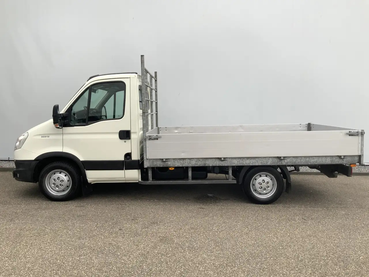 Iveco Daily 35S13 D 345 Pick Up Airco 3 Zits Trekhaak 3500 kg - Bortinis automobilis: foto 3 Iveco Daily 35S13 D 345 Pick Up Airco 3 Zits Trekhaak 3500 kg - Bortinis automobilis: foto 3