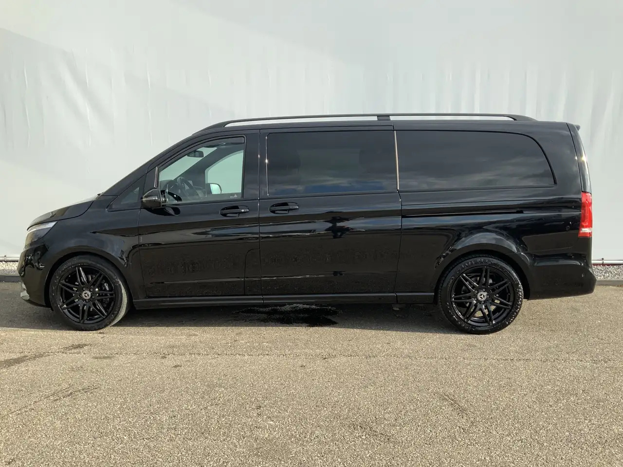 Mercedes-Benz V 300 300d Extra Lang Dub Cab Autom. Avantgarde Edition - Kita technika: foto 5 Mercedes-Benz V 300 300d Extra Lang Dub Cab Autom. Avantgarde Edition - Kita technika: foto 5