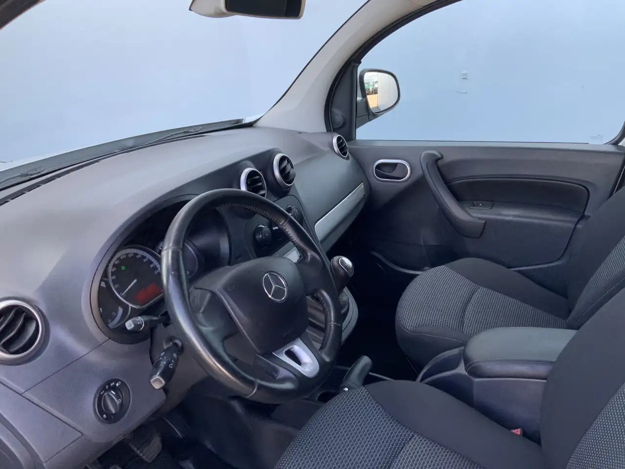 Mercedes-Benz Citan 109 CDI BlueEFFICIENCY Airco Cruise Euro 5 - Mažas furgonas: foto 5 Mercedes-Benz Citan 109 CDI BlueEFFICIENCY Airco Cruise Euro 5 - Mažas furgonas: foto 5