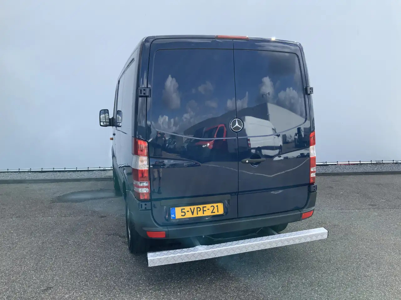 Mercedes-Benz Sprinter 210 2.2 CDI 325 L1H1 Airco Cruise 3 Zits Opstap Ba - Krovininis mikroautobusas: foto 2 Mercedes-Benz Sprinter 210 2.2 CDI 325 L1H1 Airco Cruise 3 Zits Opstap Ba - Krovininis mikroautobusas: foto 2