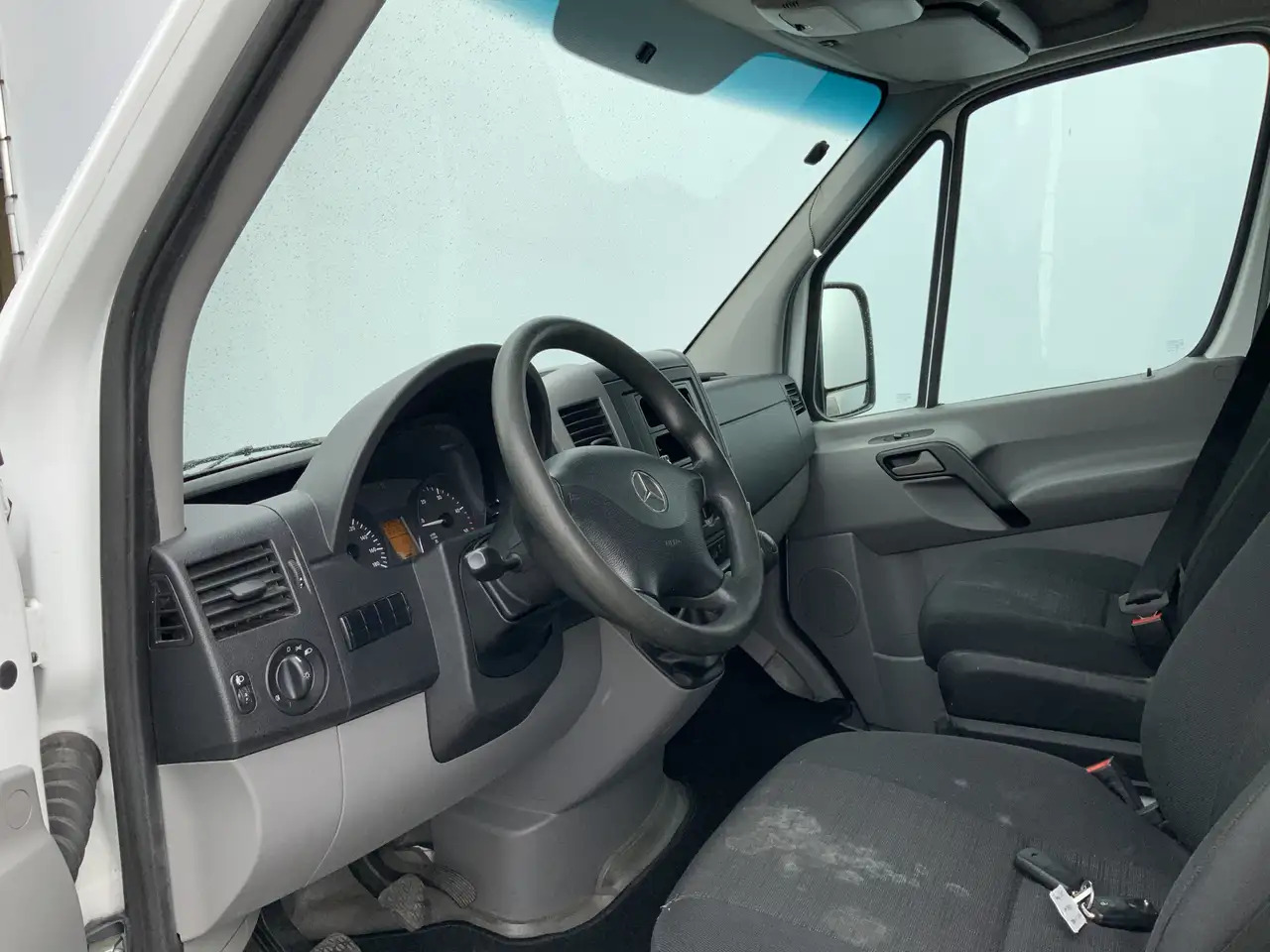 Mercedes-Benz Sprinter 311 2.2 CDI 366 40 gr _0 ijswagen 10 Deuren Euro 6 - Furgonas šaldytuvas: foto 3 Mercedes-Benz Sprinter 311 2.2 CDI 366 40 gr _0 ijswagen 10 Deuren Euro 6 - Furgonas šaldytuvas: foto 3