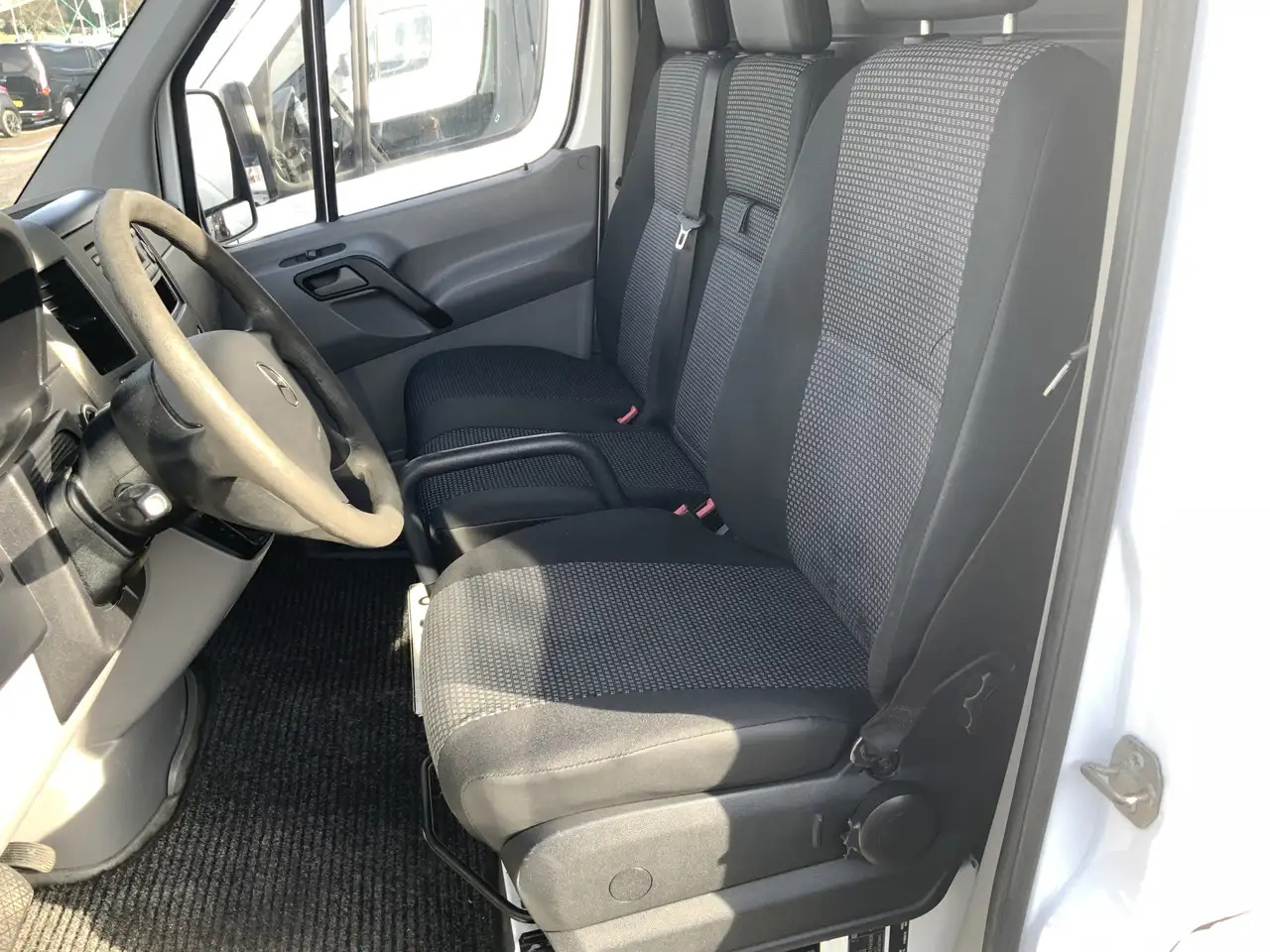 Mercedes-Benz Sprinter 311 2.2 CDI 366 L2H1 Automaat 3 Zits Trekaak 2800k - Krovininis mikroautobusas: foto 3 Mercedes-Benz Sprinter 311 2.2 CDI 366 L2H1 Automaat 3 Zits Trekaak 2800k - Krovininis mikroautobusas: foto 3