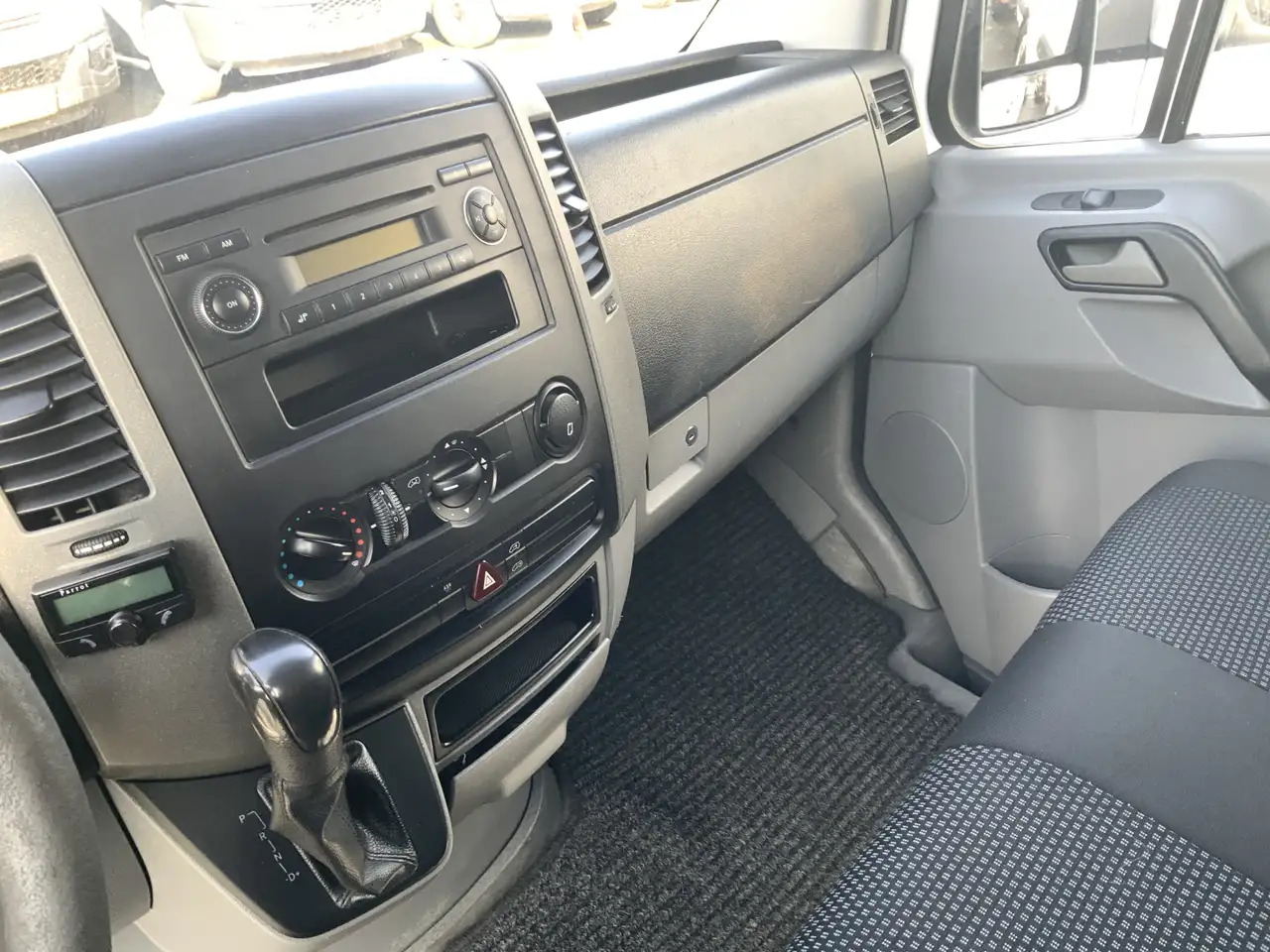 Mercedes-Benz Sprinter 311 2.2 CDI 366 L2H1 Automaat 3 Zits Trekaak 2800k - Krovininis mikroautobusas: foto 4 Mercedes-Benz Sprinter 311 2.2 CDI 366 L2H1 Automaat 3 Zits Trekaak 2800k - Krovininis mikroautobusas: foto 4