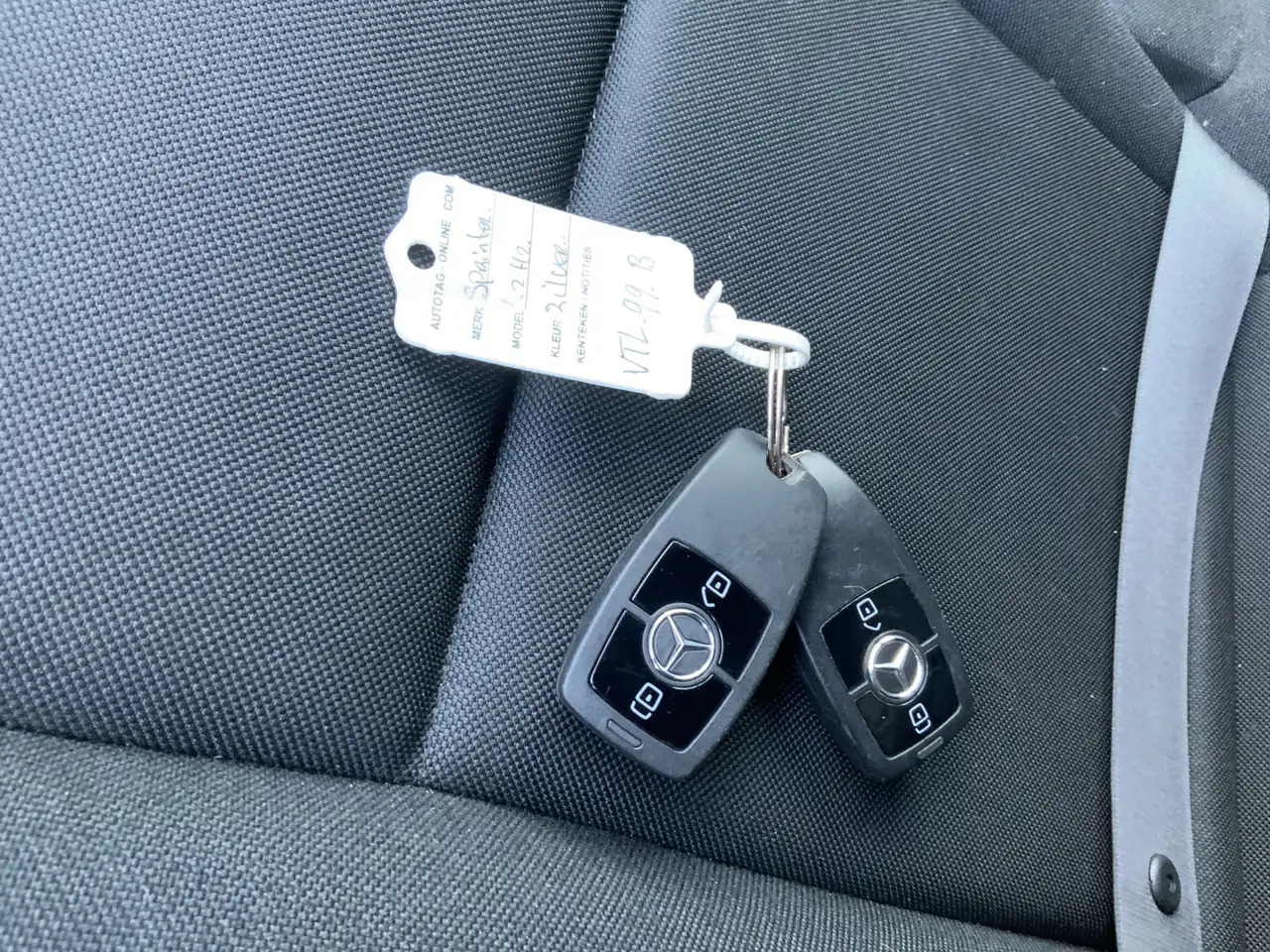 Mercedes-Benz Sprinter 314 2.2 CDI L2H2 Airco Cruise 3 Zits Trekhaak 2000 - Krovininis mikroautobusas: foto 5 Mercedes-Benz Sprinter 314 2.2 CDI L2H2 Airco Cruise 3 Zits Trekhaak 2000 - Krovininis mikroautobusas: foto 5