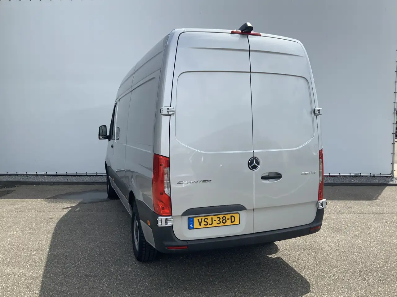Mercedes-Benz Sprinter 315 1.9 CDI L2H2 Automaat 3 Zits Airco Navi Camera - Krovininis mikroautobusas: foto 4 Mercedes-Benz Sprinter 315 1.9 CDI L2H2 Automaat 3 Zits Airco Navi Camera - Krovininis mikroautobusas: foto 4