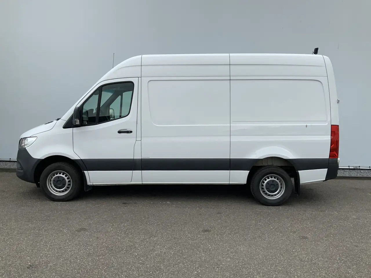 Mercedes-Benz Sprinter 316 2.2 CDI L2H2 Airco Cruise Camera Navi Trekhaak - Krovininis mikroautobusas: foto 3 Mercedes-Benz Sprinter 316 2.2 CDI L2H2 Airco Cruise Camera Navi Trekhaak - Krovininis mikroautobusas: foto 3