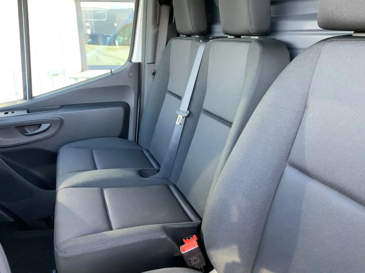 Krovininis mikroautobusas Mercedes-Benz Sprinter E-Sprinter NIEUW !!! L2H2 55 kWh Airco 3 Zits Opst: foto 12