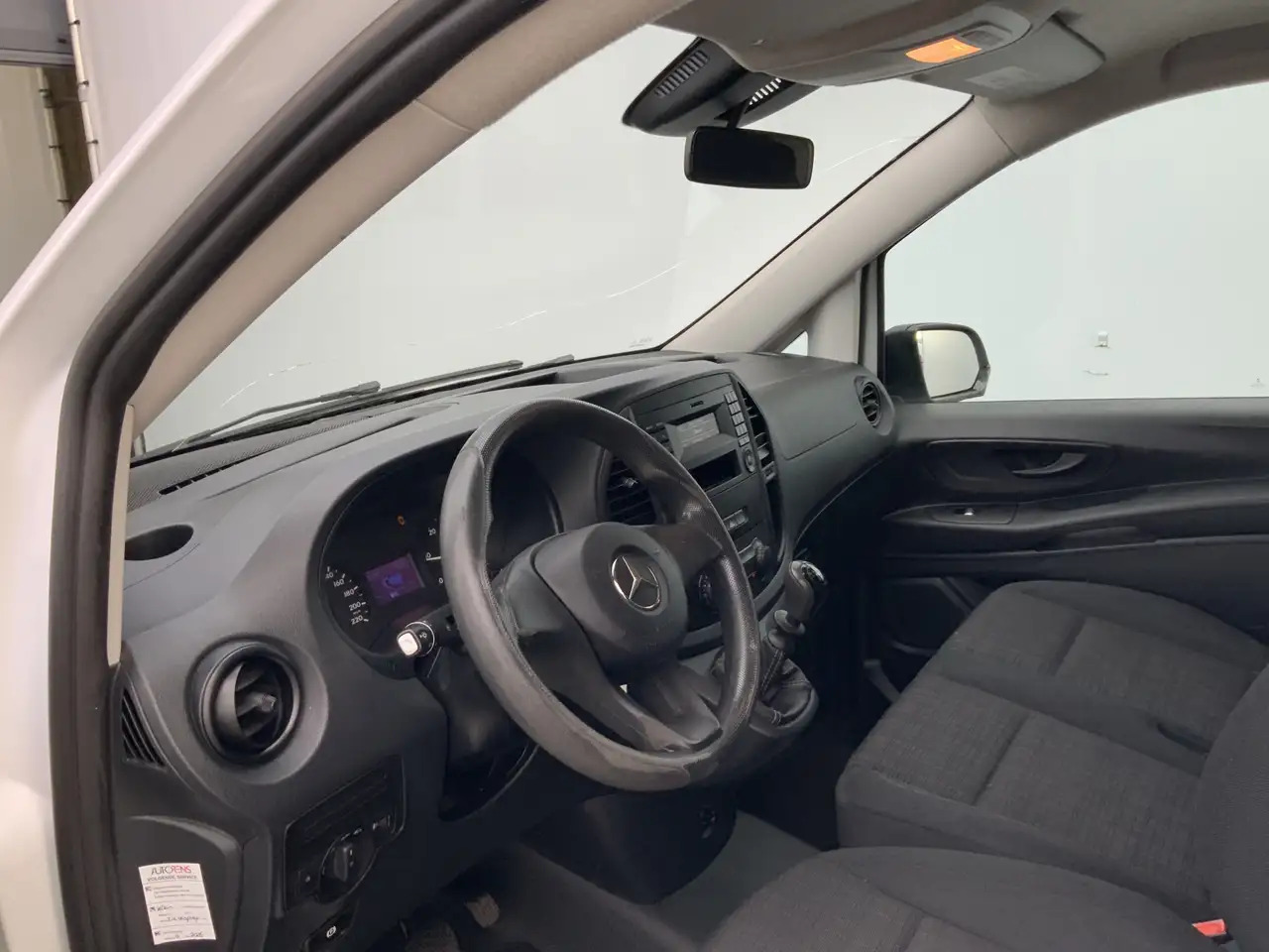 Mercedes-Benz Vito 111 CDI Functional Airco 3 Zits Side Bar Trekhaak - Krovininis mikroautobusas: foto 5 Mercedes-Benz Vito 111 CDI Functional Airco 3 Zits Side Bar Trekhaak - Krovininis mikroautobusas: foto 5