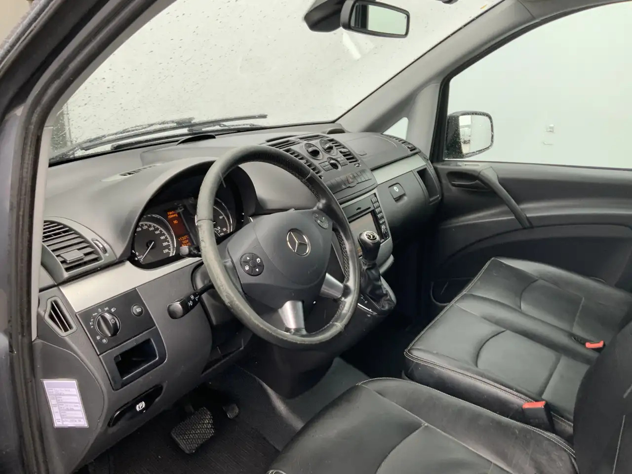 Mercedes-Benz Vito 116 CDI 320 Lang Automaat , Leer , Led , navi Comf - Krovininis mikroautobusas: foto 5 Mercedes-Benz Vito 116 CDI 320 Lang Automaat , Leer , Led , navi Comf - Krovininis mikroautobusas: foto 5