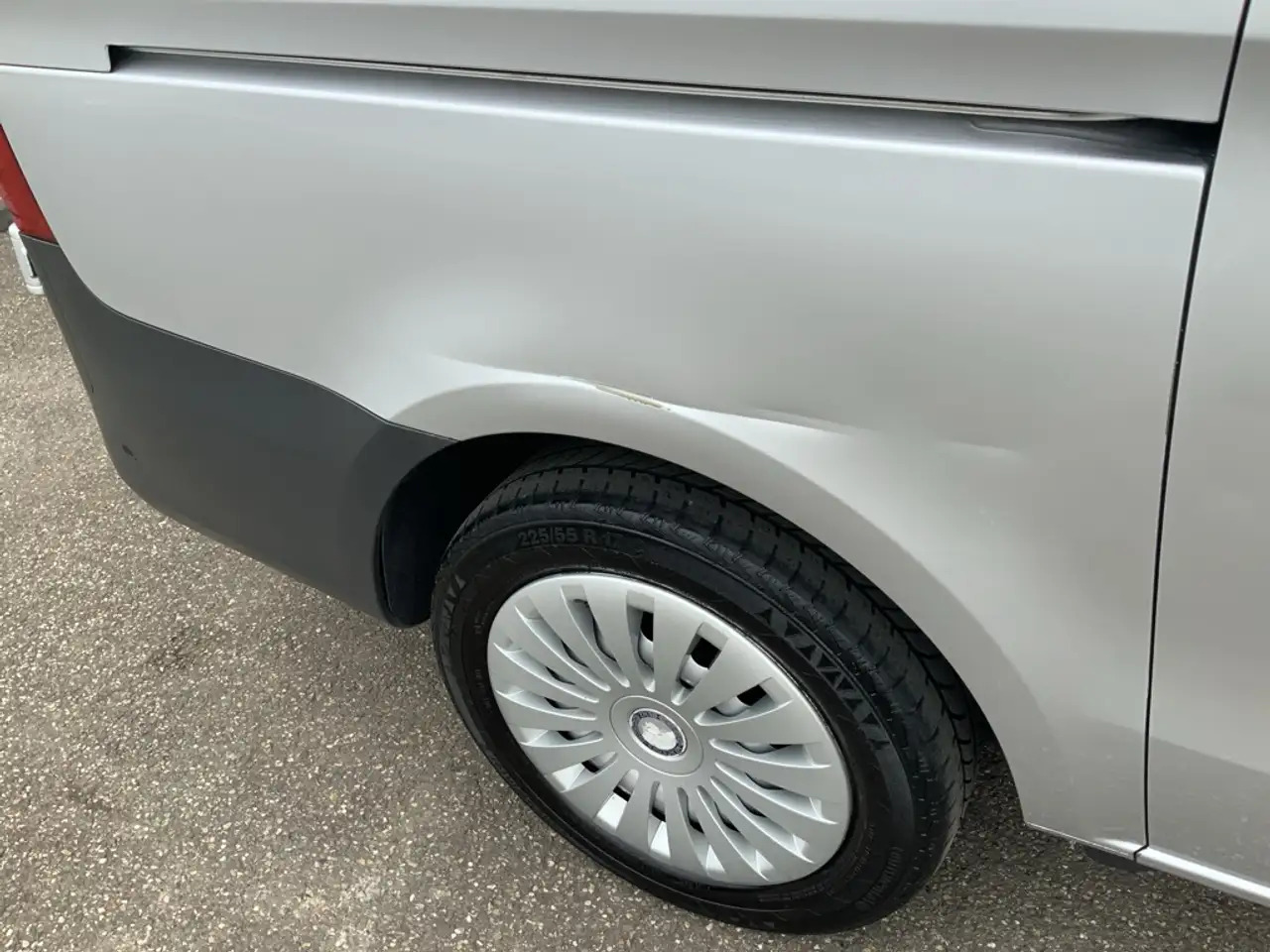 Mercedes-Benz Vito 119 CDI Lang Automaat Airco Cruise Trekhaak 2500 k - Krovininis mikroautobusas: foto 4 Mercedes-Benz Vito 119 CDI Lang Automaat Airco Cruise Trekhaak 2500 k - Krovininis mikroautobusas: foto 4