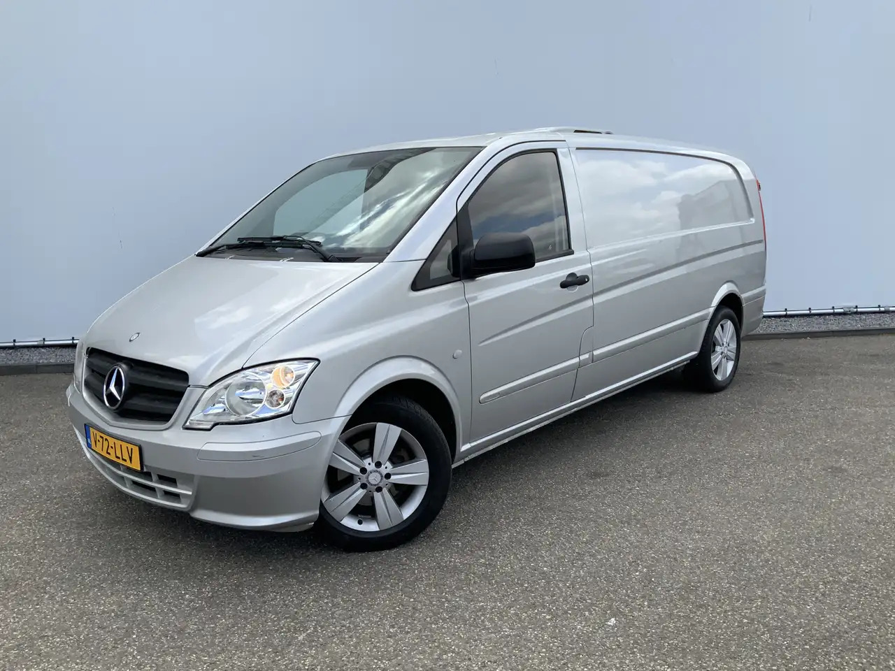 Mercedes-Benz Vito 122 CDI Automaat Koel Auto werkt 100 % 0.gr Airco - Furgonas šaldytuvas: foto 1 Mercedes-Benz Vito 122 CDI Automaat Koel Auto werkt 100 % 0.gr Airco - Furgonas šaldytuvas: foto 1
