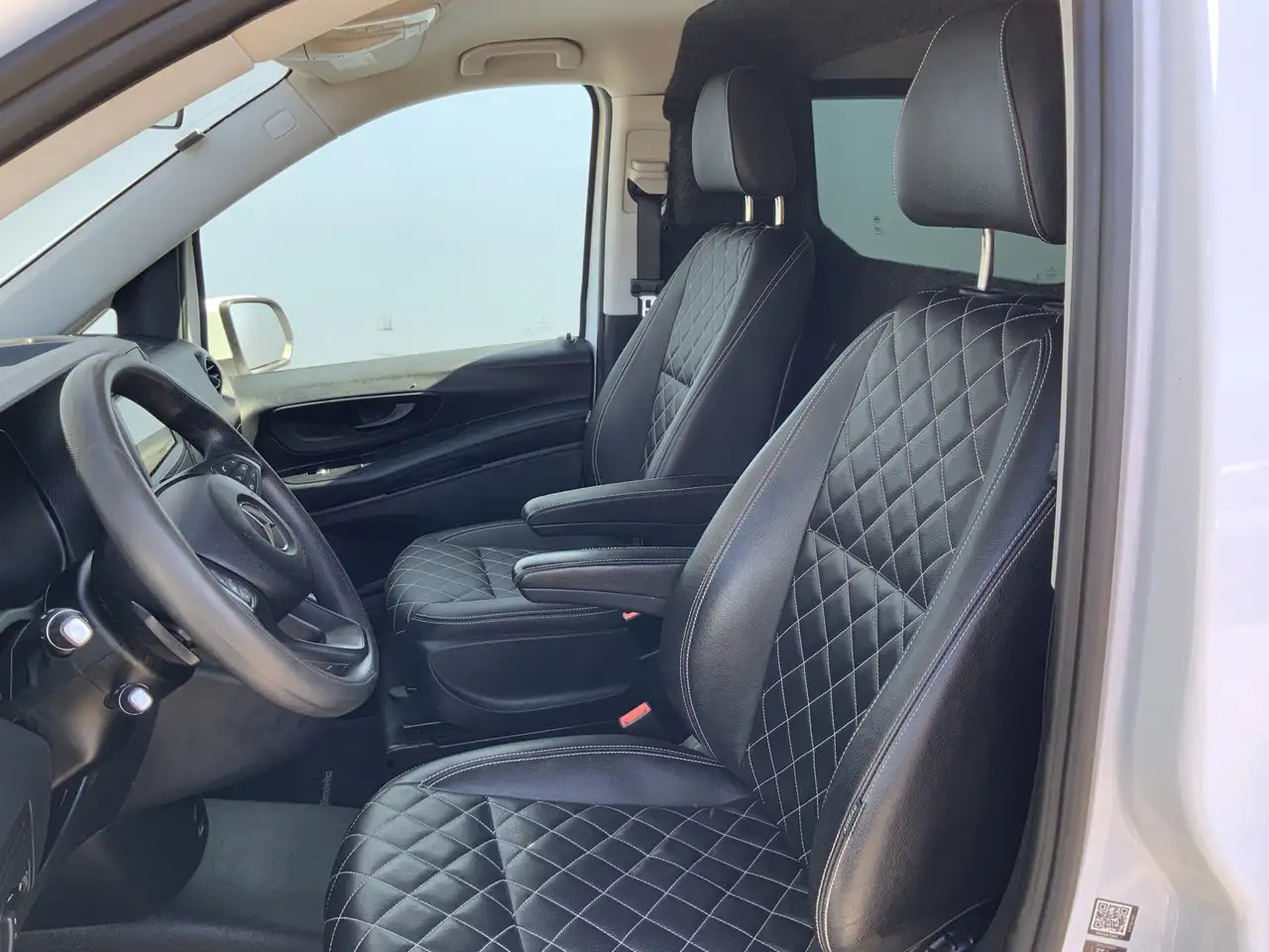 Mercedes-Benz Vito Tourer XL 114 CDI Autom. Airco Cruise Camera Alu V - Krovininis mikroautobusas: foto 5 Mercedes-Benz Vito Tourer XL 114 CDI Autom. Airco Cruise Camera Alu V - Krovininis mikroautobusas: foto 5