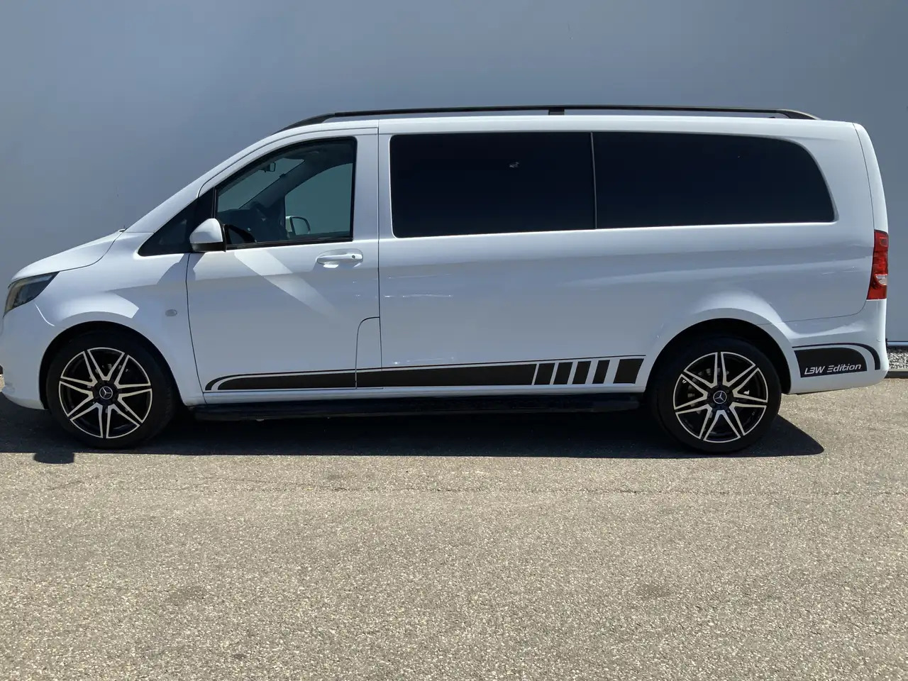 Mercedes-Benz Vito Tourer XL 114 CDI Autom. Airco Cruise Camera Alu V - Krovininis mikroautobusas: foto 4 Mercedes-Benz Vito Tourer XL 114 CDI Autom. Airco Cruise Camera Alu V - Krovininis mikroautobusas: foto 4
