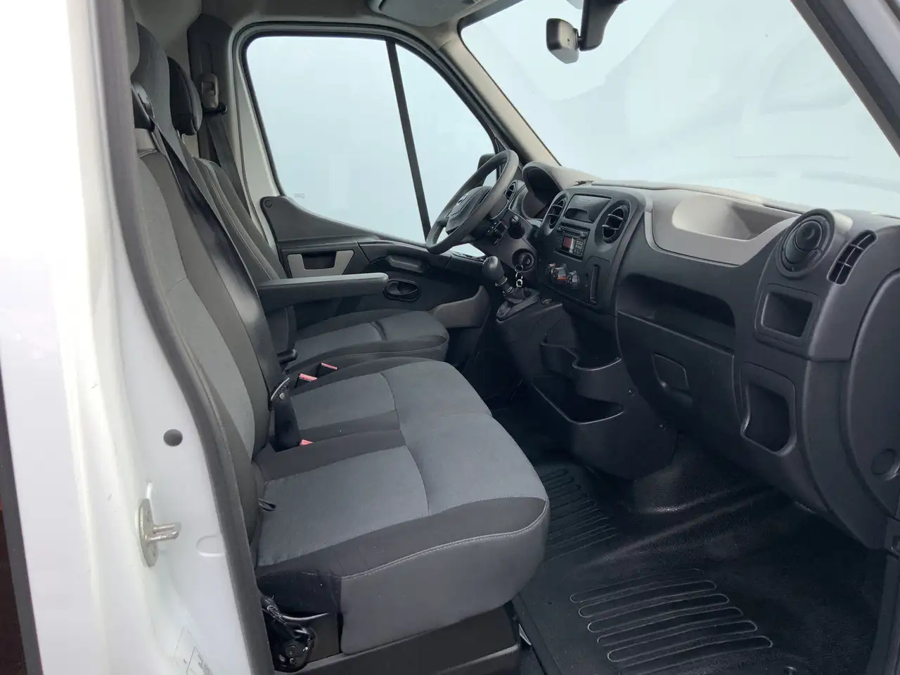 Krovininis mikroautobusas Nissan NV400 2.3 dCi L2H2 Optima L2H2 Airco Cruise Trekhaak 250: foto 18