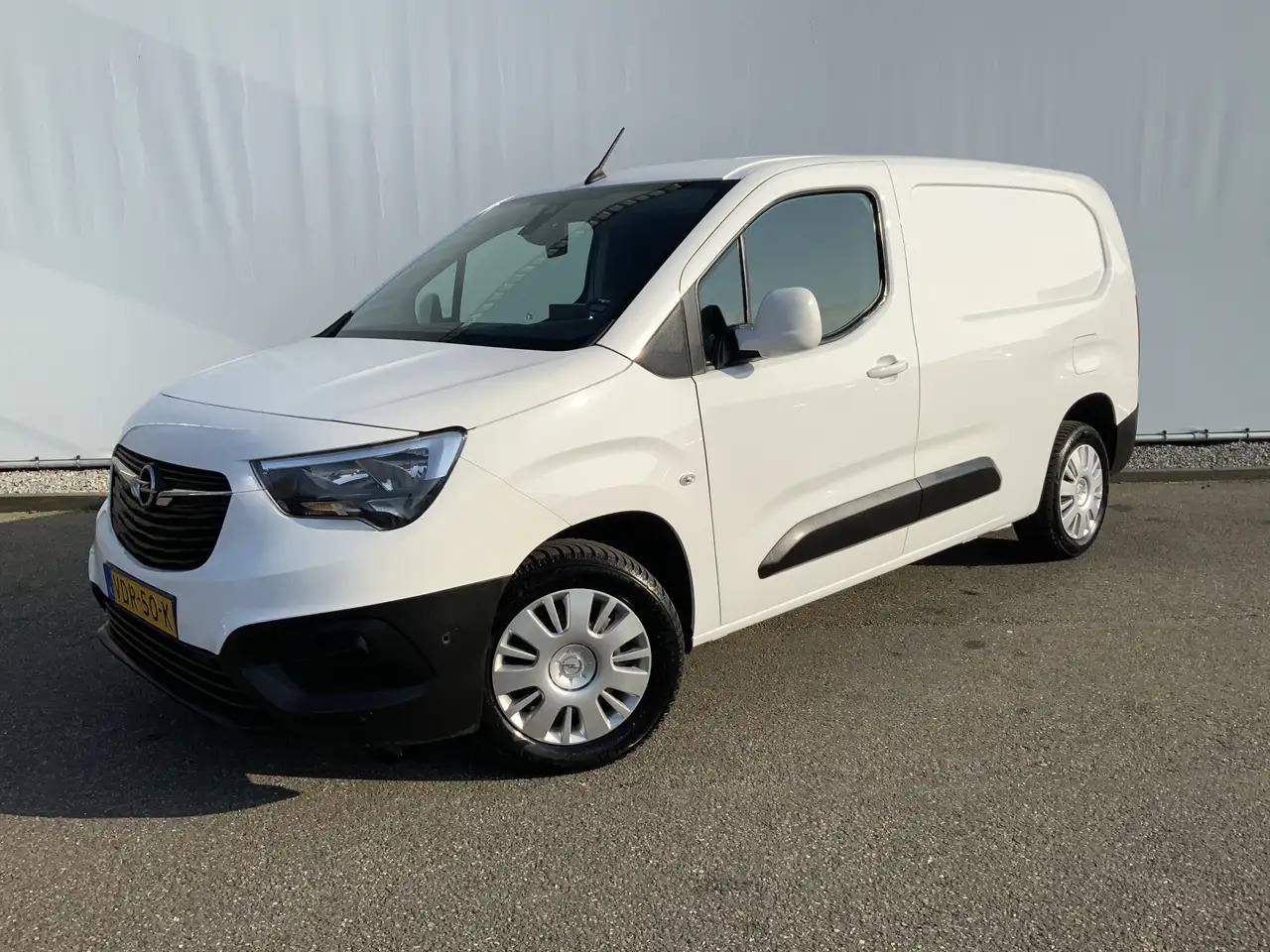 Mažas furgonas Opel Combo 1.5D L2H1 Edition Automaat Cruise Navi Airco Winte: foto 1