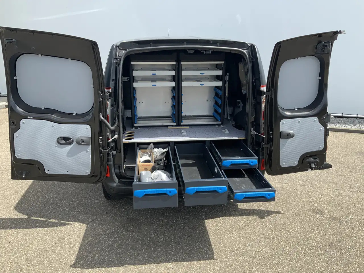 Renault Kangoo 1.5 dCi 90 Energy Comfort Plus .Sortimo Kasten Com - Mažas furgonas: foto 3 Renault Kangoo 1.5 dCi 90 Energy Comfort Plus .Sortimo Kasten Com - Mažas furgonas: foto 3