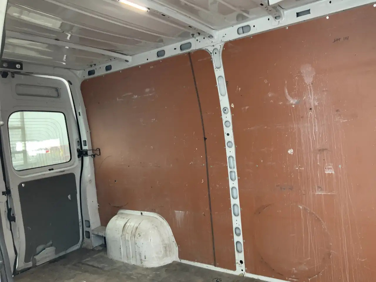 Renault Master T33 2.5 dCi L2H2 Airco 3 Zits Achter Schade Trap I - Krovininis mikroautobusas: foto 5 Renault Master T33 2.5 dCi L2H2 Airco 3 Zits Achter Schade Trap I - Krovininis mikroautobusas: foto 5