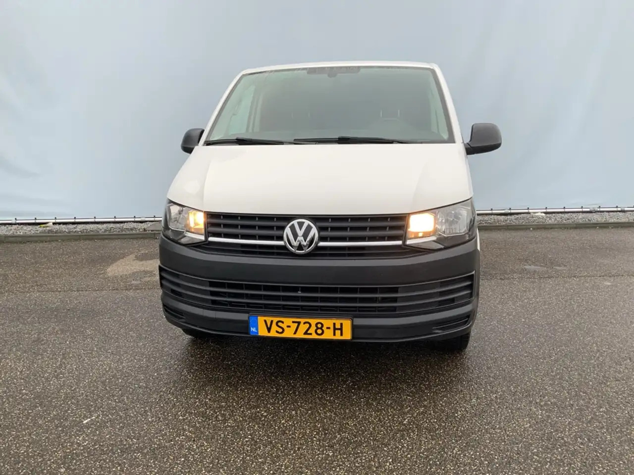 Volkswagen T6 Transporter 2.0 TDI L1H1 Comfortline Airco Navi Trekhaak 2200 - Krovininis mikroautobusas: foto 2 Volkswagen T6 Transporter 2.0 TDI L1H1 Comfortline Airco Navi Trekhaak 2200 - Krovininis mikroautobusas: foto 2