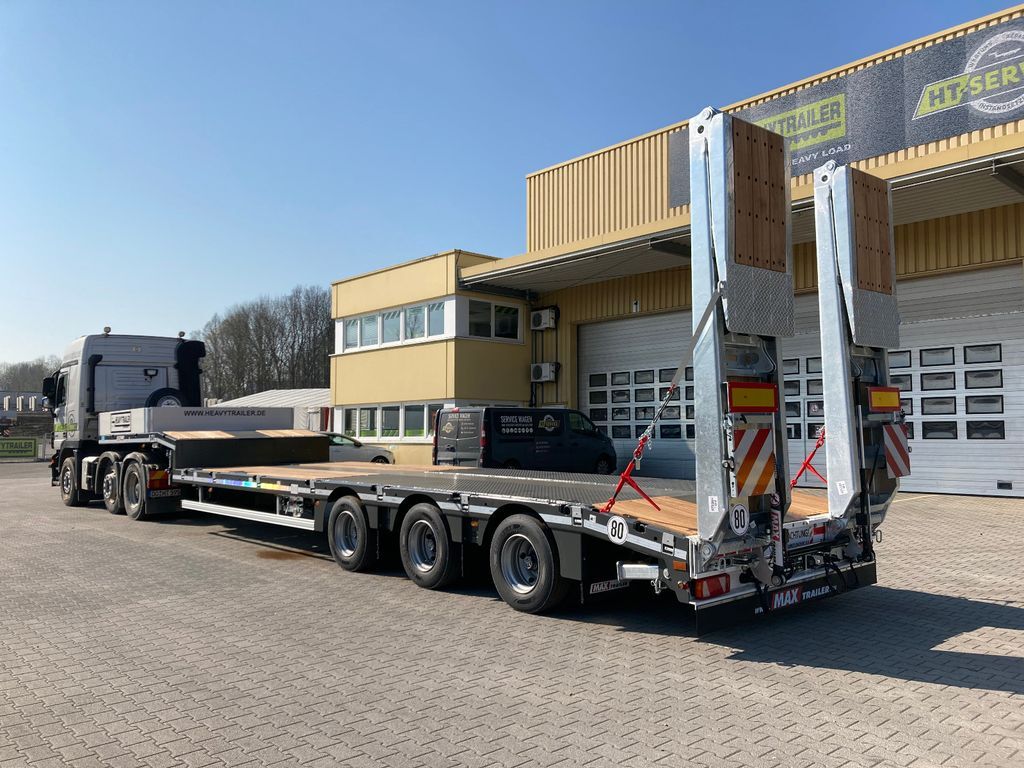 Faymonville MAX Trailer 3-Achs-Tele-Semi mit Rampen zwangsgel - Žemo profilio platforma puspriekabė: foto 1 Faymonville MAX Trailer 3-Achs-Tele-Semi mit Rampen zwangsgel - Žemo profilio platforma puspriekabė: foto 1