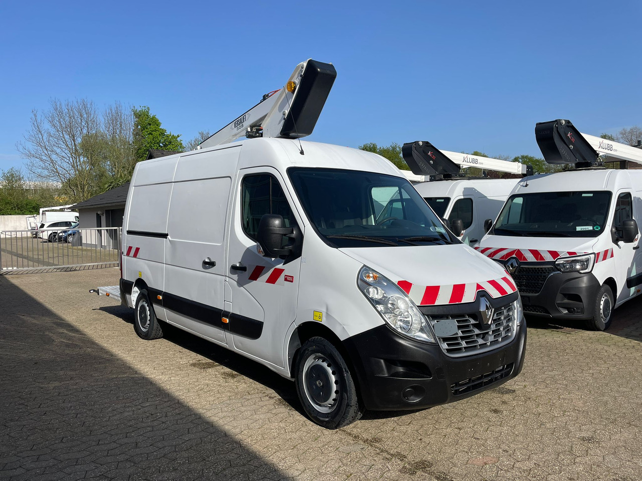 Renault Master Hubarbeitsbühne Time Versalift ETL-32-125 - Autobokštelio: foto 3 Renault Master Hubarbeitsbühne Time Versalift ETL-32-125 - Autobokštelio: foto 3