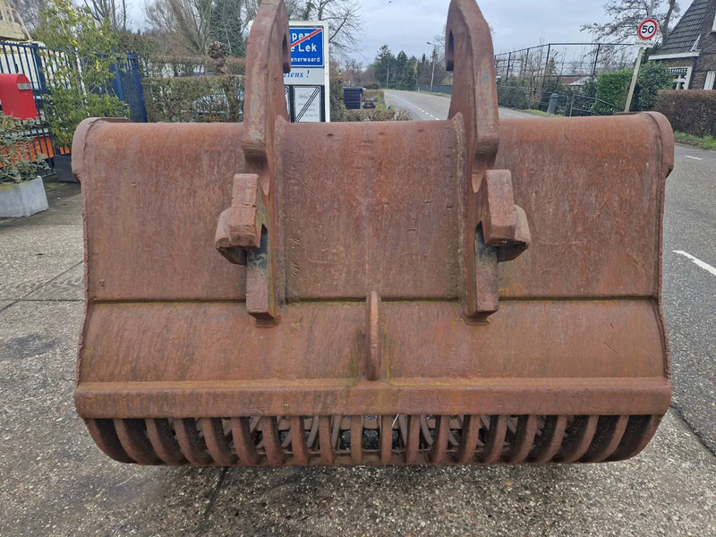 Boforce hardox puinbak CW55 smal in topconditie! - Kaušas - Statybinė technika: foto 4 Boforce hardox puinbak CW55 smal in topconditie! - Kaušas - Statybinė technika: foto 4