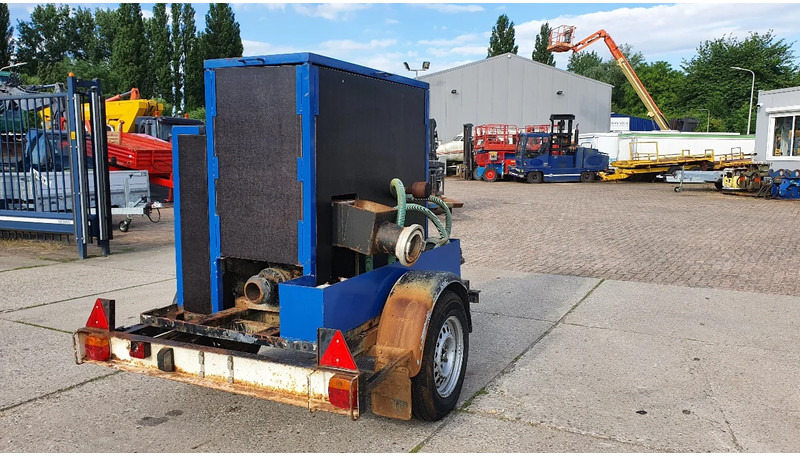 Diversen vuilwaterpomp met Petter motor - Vandens siurblys: foto 1 Diversen vuilwaterpomp met Petter motor - Vandens siurblys: foto 1